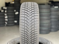  Bridgestone 205/55  R16  BLIZZAK LM001 EVO  [91] H